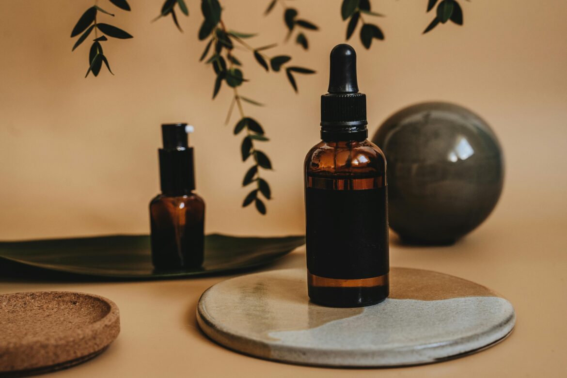 As more consumers embrace sustainable living, the demand for skincare that is both effective and environmentally responsible continues to grow. BALMYOU has positioned itself at the forefront of this movement by creating natural cosmetics that combine purity, simplicity, and ethical values. With vegan formulations, environmentally friendly packaging, and a strong commitment to fair sourcing, BALMYOU offers skincare solutions that care for both people and the planet.